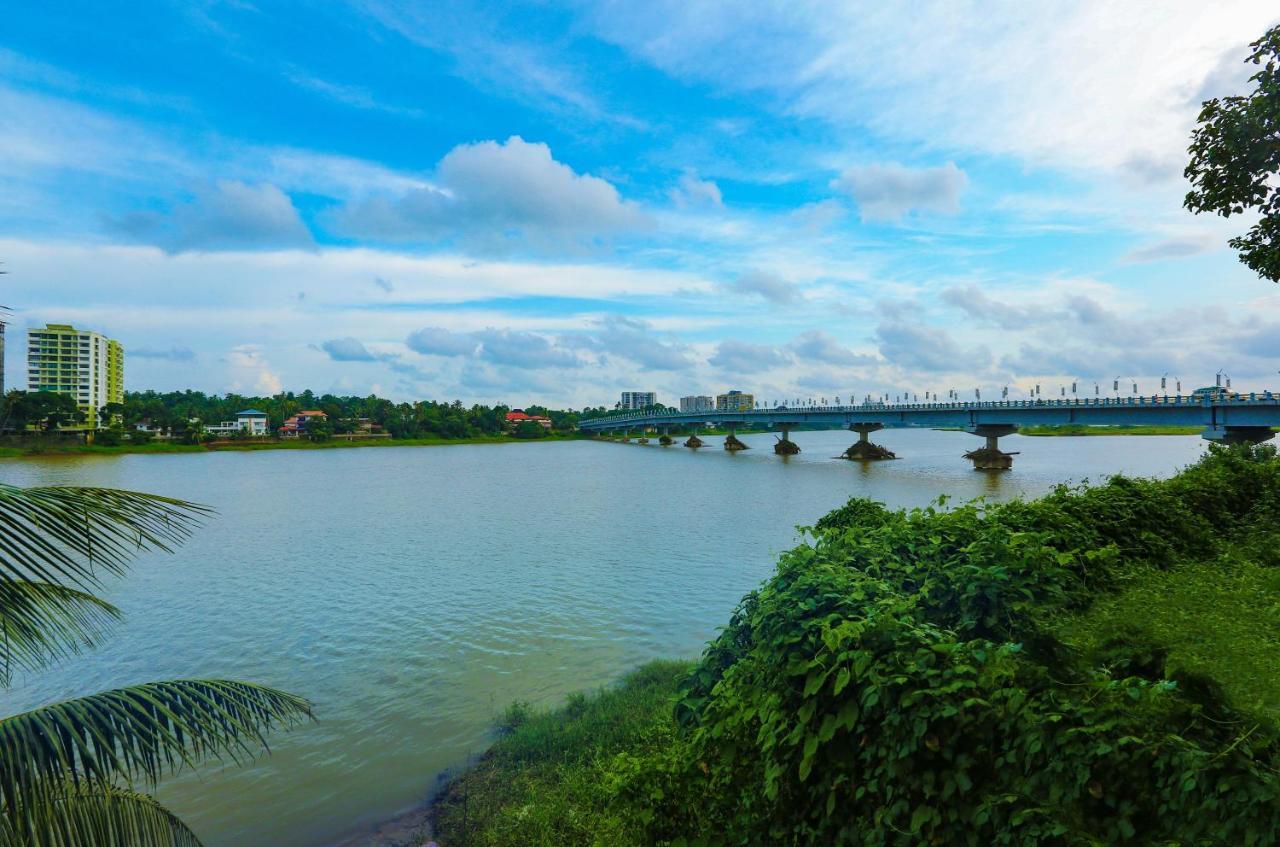 Once Upon The River, Aluva - Near Cochin International Airport Коччи Экстерьер фото